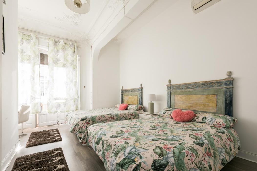 M&F 7 Rooms/7 Bathrooms Over Gran Via Madrid Ngoại thất bức ảnh