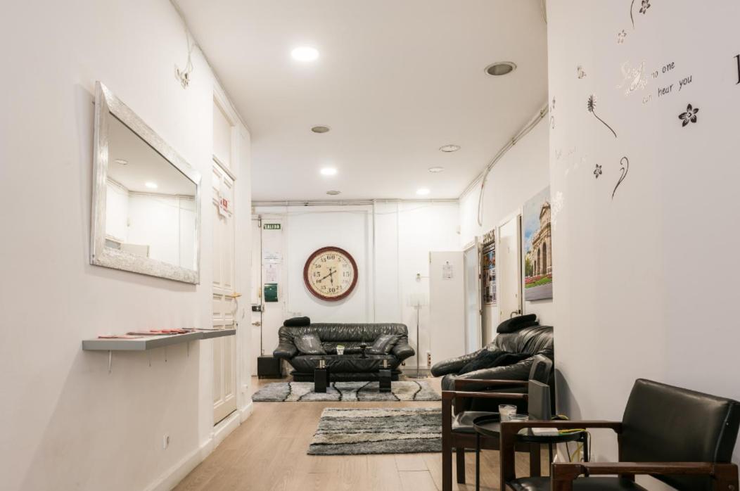 M&F 7 Rooms/7 Bathrooms Over Gran Via Madrid Ngoại thất bức ảnh