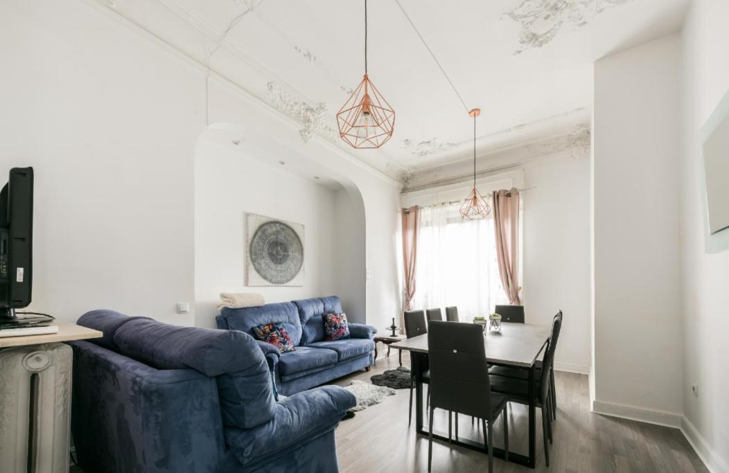 M&F 7 Rooms/7 Bathrooms Over Gran Via Madrid Ngoại thất bức ảnh