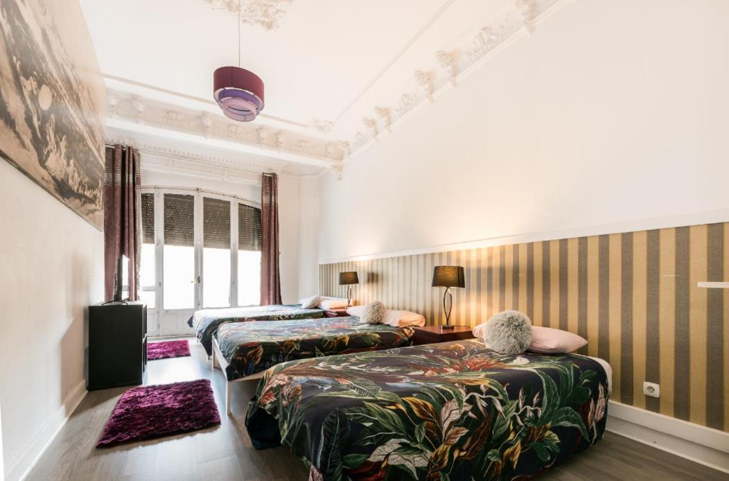 M&F 7 Rooms/7 Bathrooms Over Gran Via Madrid Ngoại thất bức ảnh