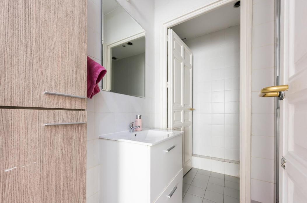M&F 7 Rooms/7 Bathrooms Over Gran Via Madrid Ngoại thất bức ảnh