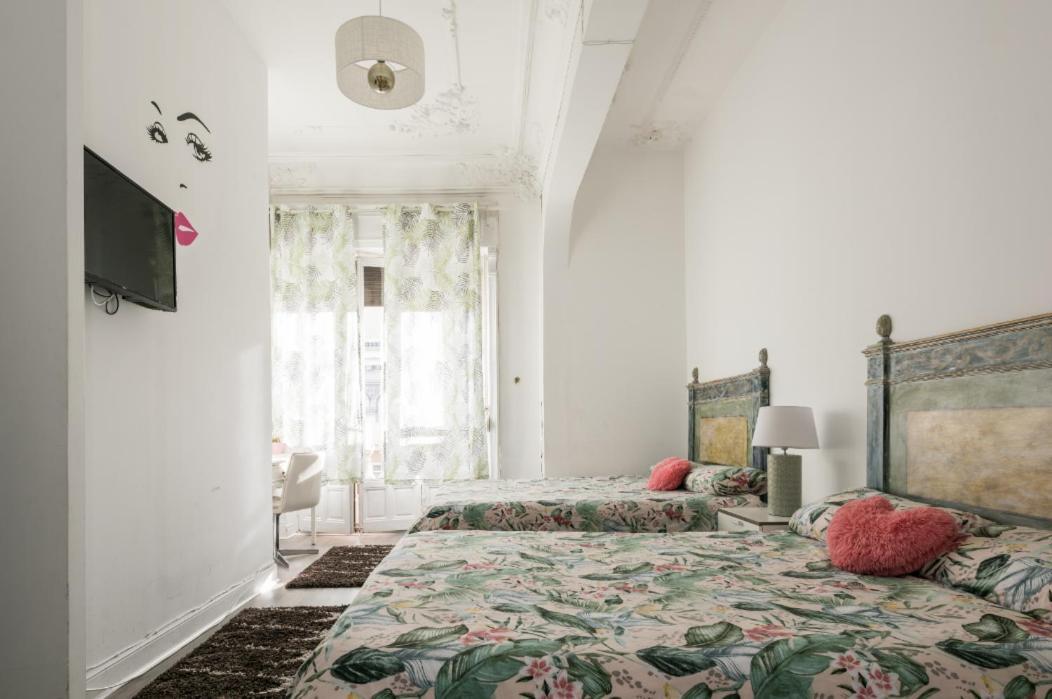 M&F 7 Rooms/7 Bathrooms Over Gran Via Madrid Ngoại thất bức ảnh